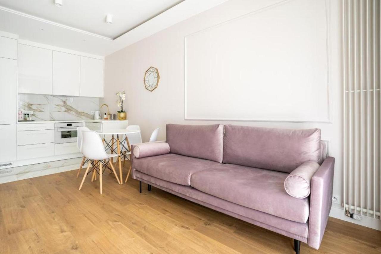 Apartament Mennica Residence - Golden Apartments - Comfortable And Stylish Varsóvia Exterior foto